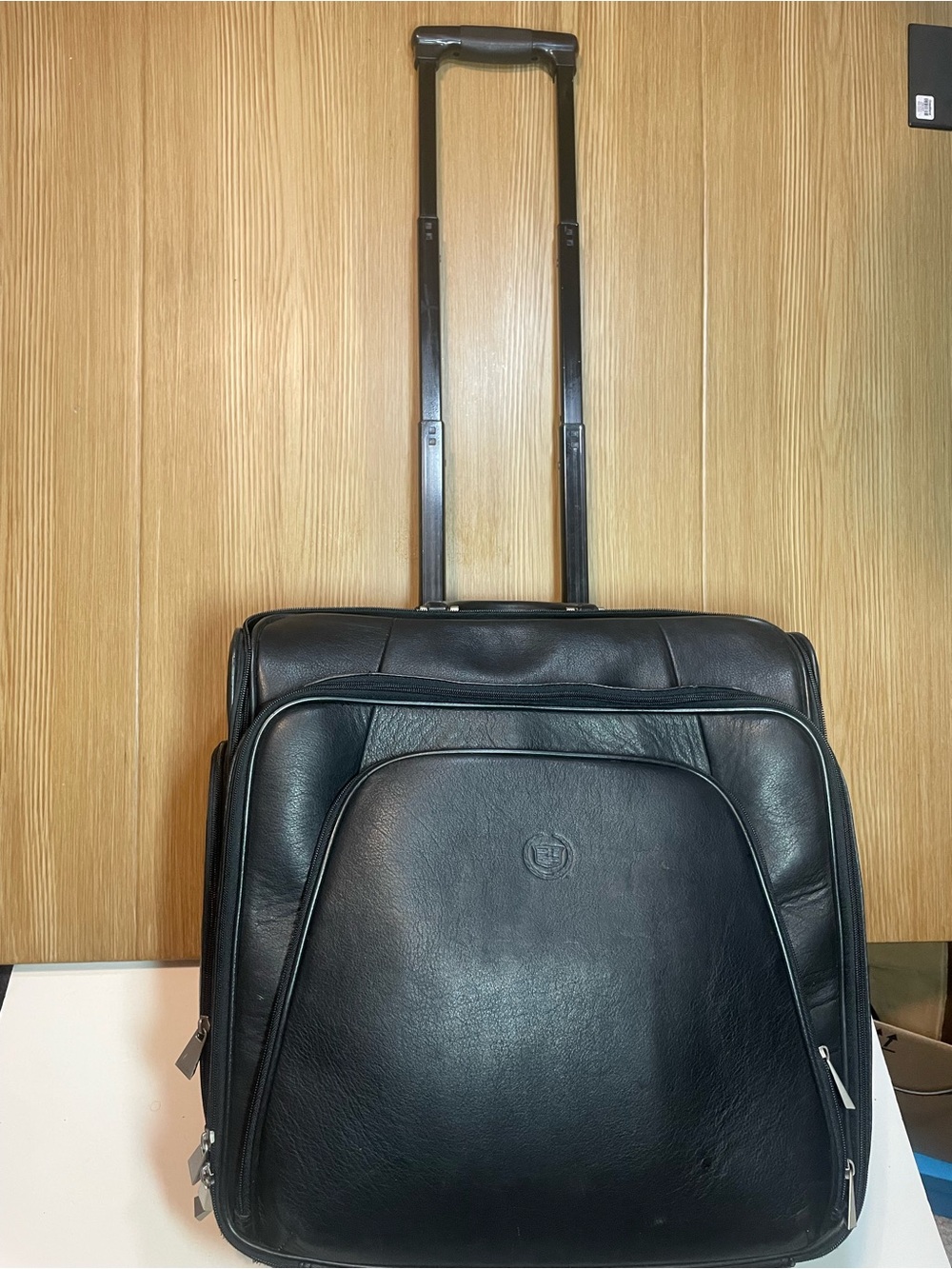 Cadillac Genuine Leather Rolling Suitcase Luggage Executive Briefcase - Picture 13 of 16